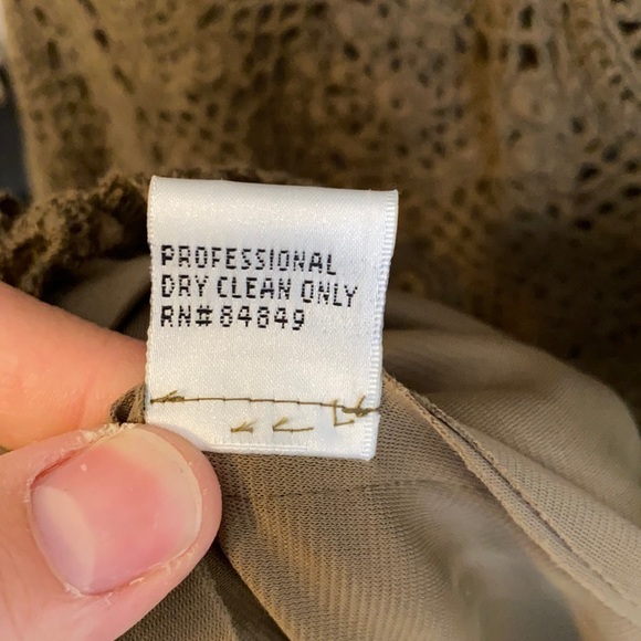 🎉SALE🎉 CARMEN MARC VALVO Green Crochet Lace Midi Dress M - Picture 11 of 17